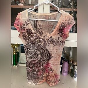 Guess Sexy Tee With Sparkling Sequin- Size XS.